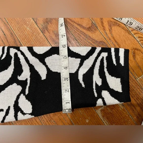 Derek Heart Black and White Long Sleeve Dress - Picture 6 of 12